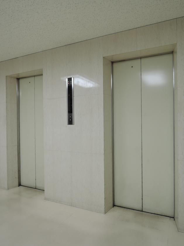基準階エレベーター