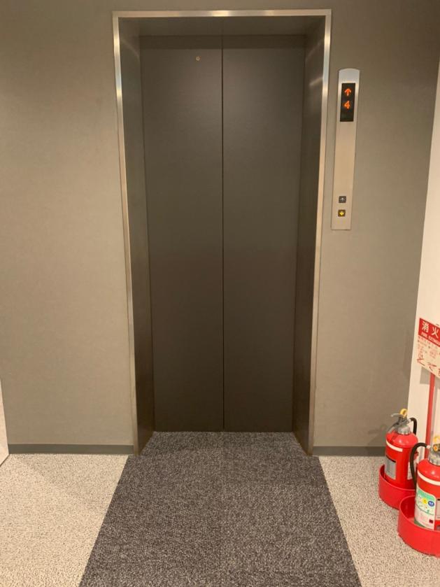 基準階エレベーター