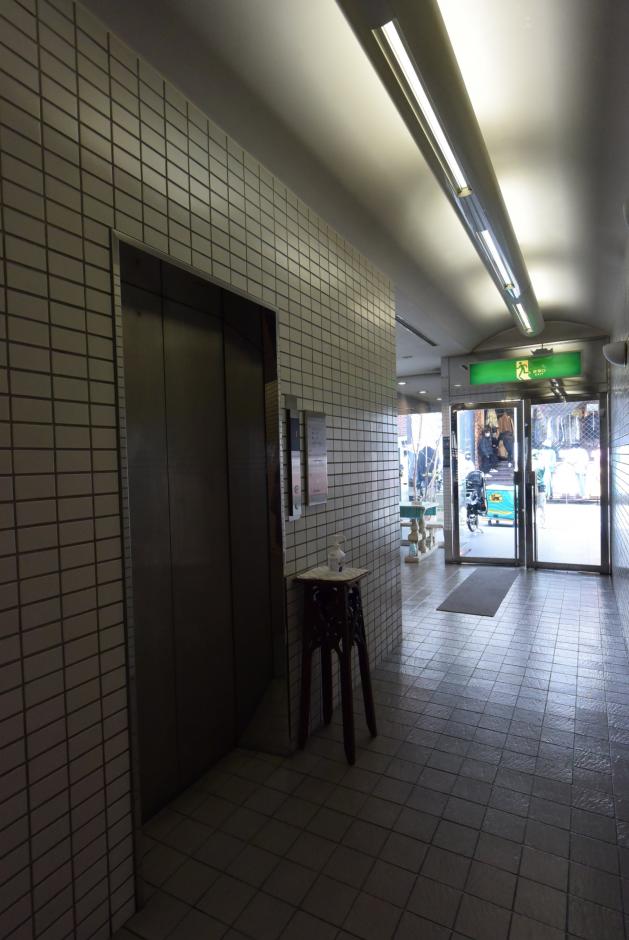 エントランス②