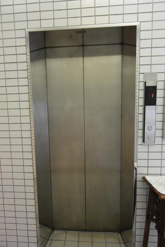 エレベーター