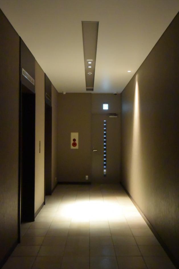 2階エレベーターホール